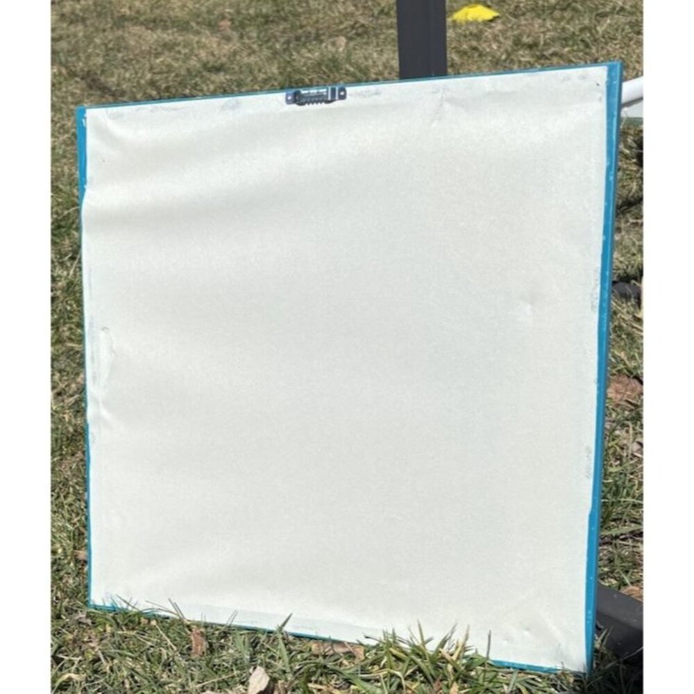 Vintage Crewel Needlepoint Framed 15x15 Floral Wild Flower Daisy Multicolor - Picture 6 of 6